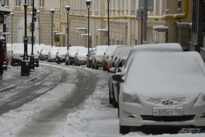 Апрельский снег в Москве.